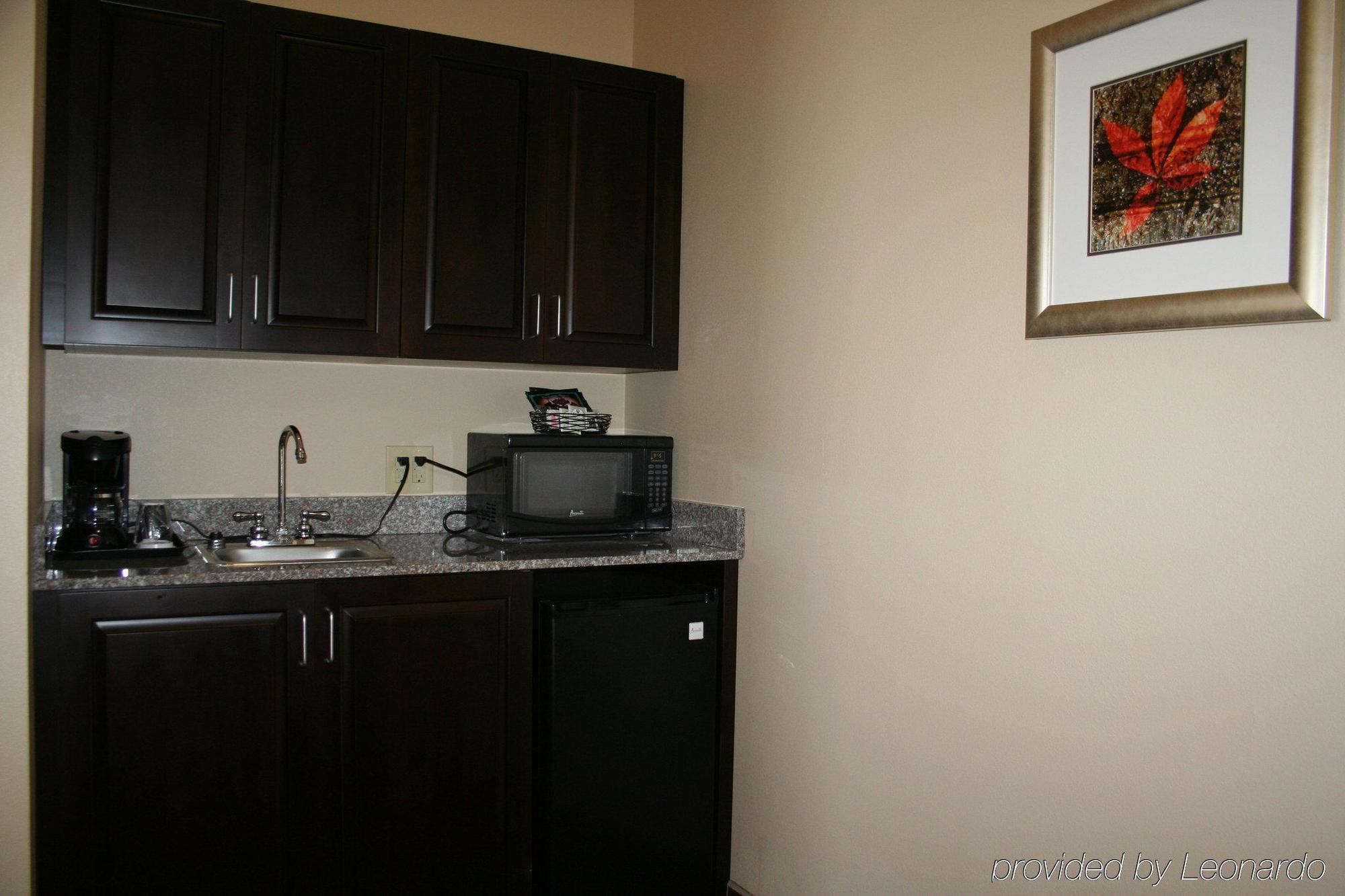 Holiday Inn Meridian East I 59 / I 20 Room photo
